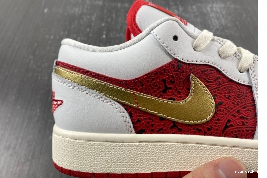 1   DJ5186-100 DJ5186-100 Jordan Spades Low 0307